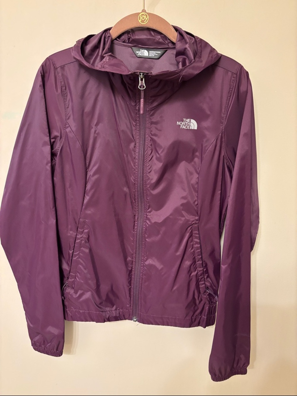 The North Face Women's Hooded Windbreaker Jacket - Plum